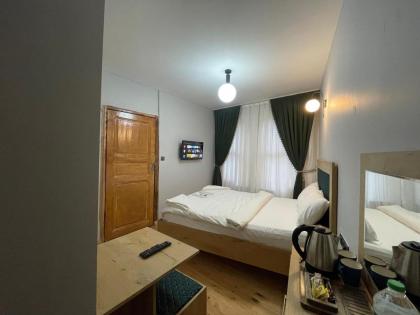 Metro Guesthouse - image 26