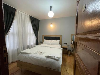 Metro Guesthouse - image 30