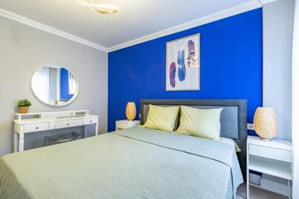 Balat Apartments-Orange and Blue - image 21