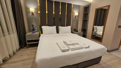 The Külsümz Hotel - image 25