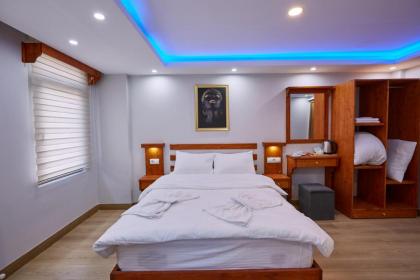 Sabina Hotel - image 14