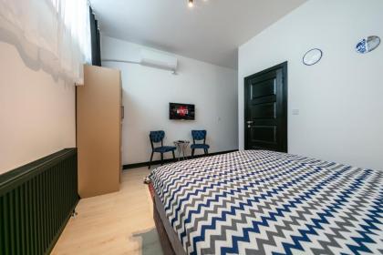Hexa Hotel - image 22
