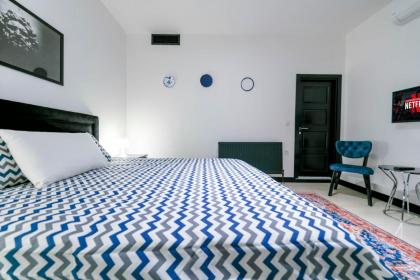 Hexa Hotel - image 25