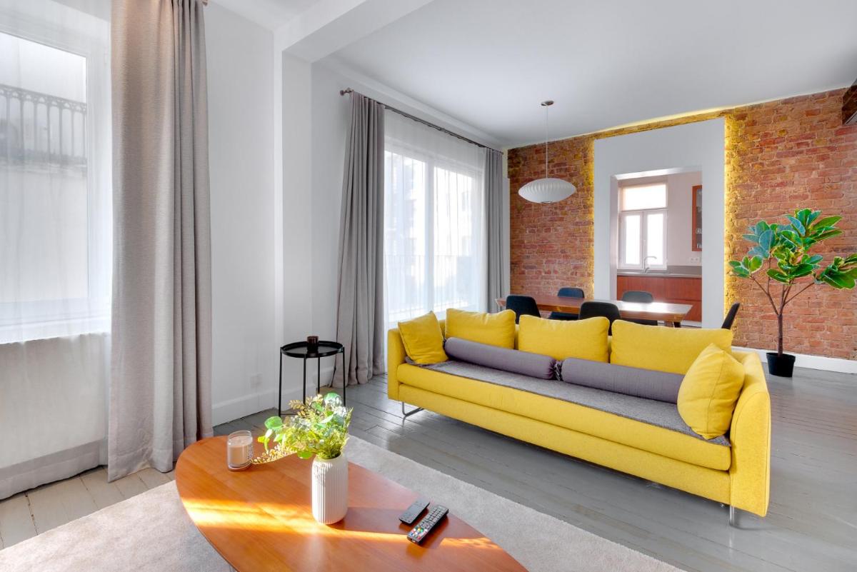 Historical Flat with Balcony near Galata Tower - main image