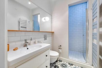 Historical Flat with Balcony near Galata Tower - image 20