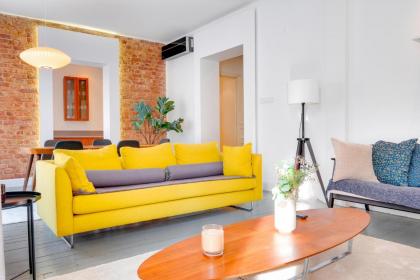 Historical Flat with Balcony near Galata Tower - image 5