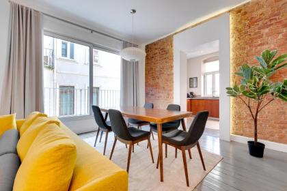 Historical Flat with Balcony near Galata Tower - image 6